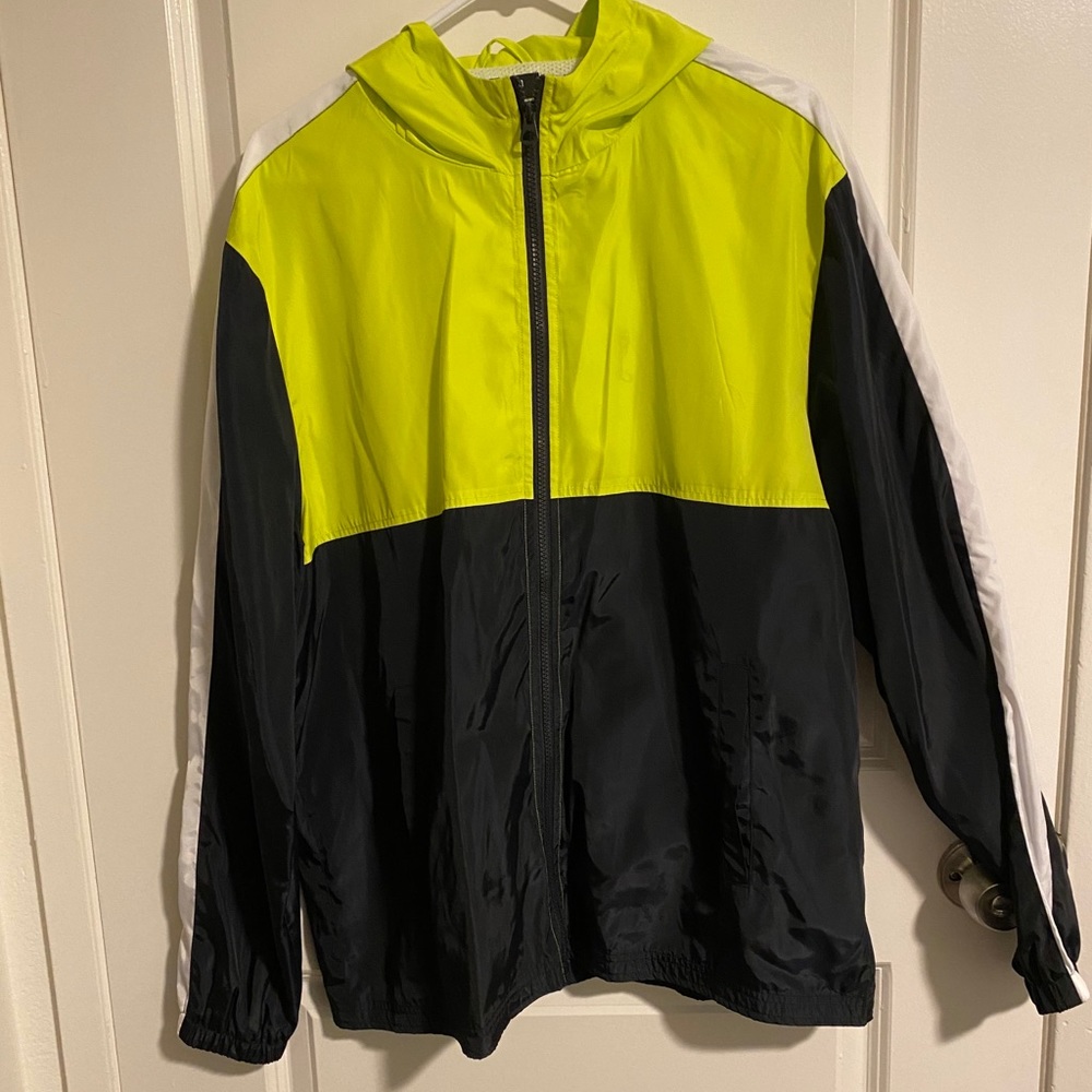 Wind breaker